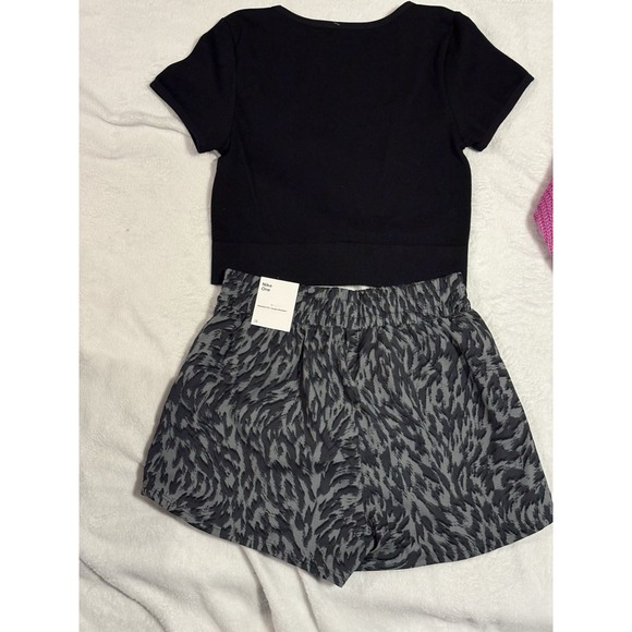 NWT Girls 4-Piece Lot – Wild Fable Top, 2 Epic Threads Tops & Nike Shorts Size M - Picture 4 of 11